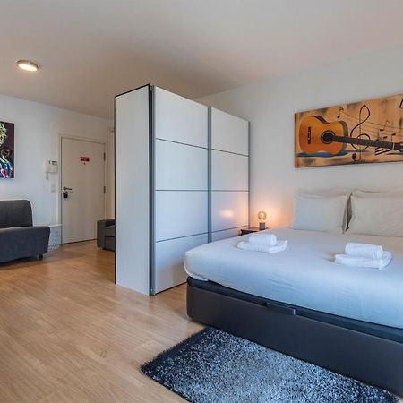Bright & Comfy Flat In Lisbon By Lovelystay Ngoại thất bức ảnh