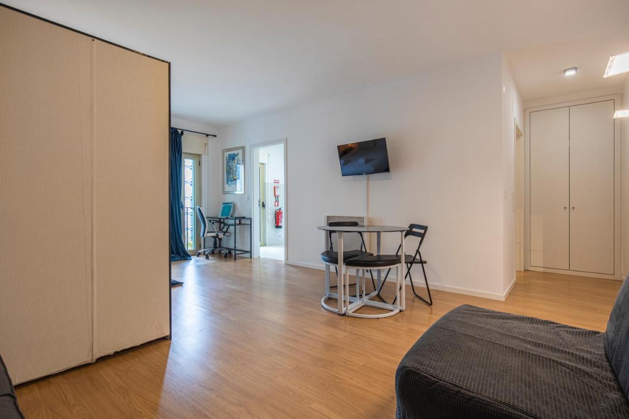 Bright & Comfy Flat In Lisbon By Lovelystay Ngoại thất bức ảnh