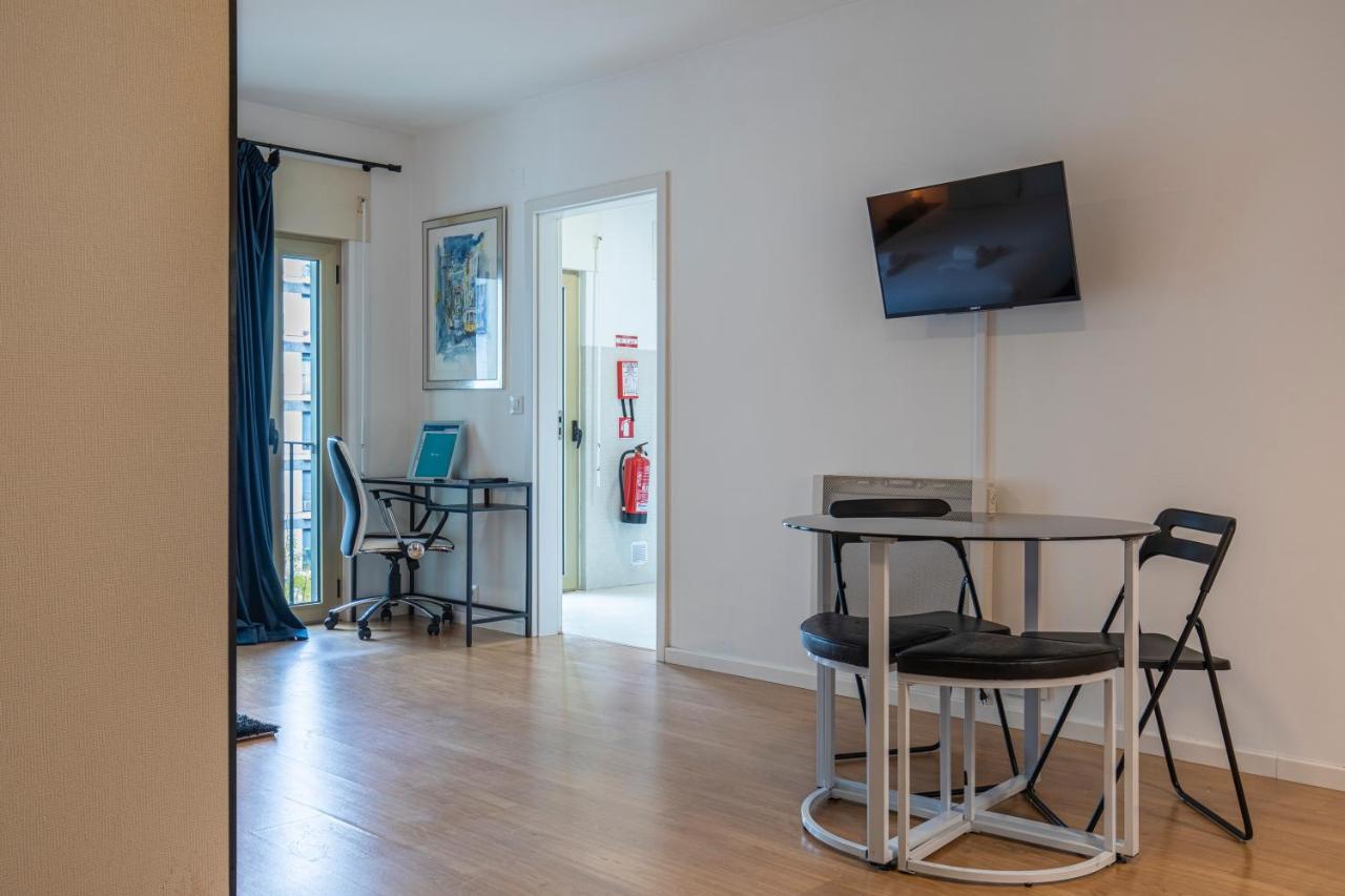 Bright & Comfy Flat In Lisbon By Lovelystay Ngoại thất bức ảnh