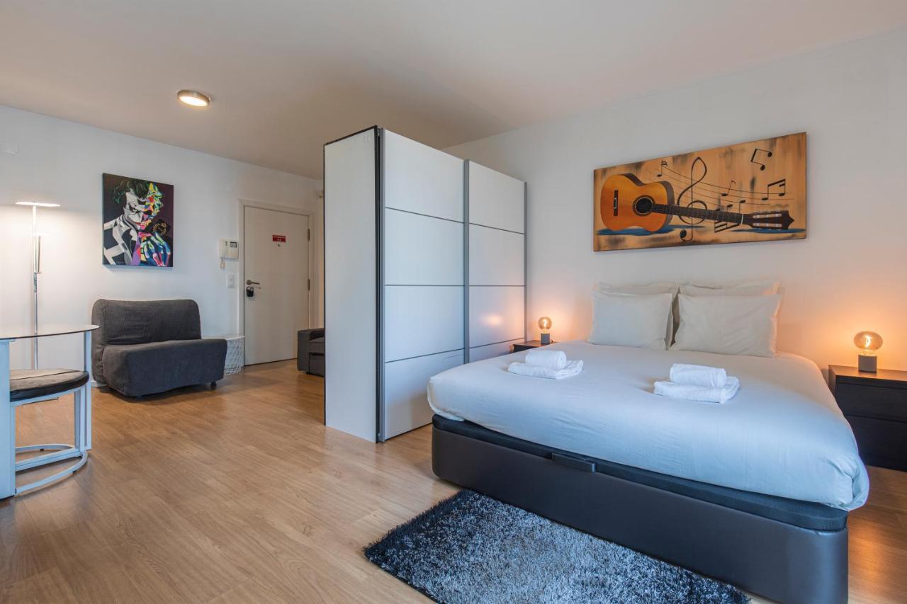 Bright & Comfy Flat In Lisbon By Lovelystay Ngoại thất bức ảnh